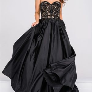 JOVANI 45591 SWEETHEART NECKLINE CORSET GOWN